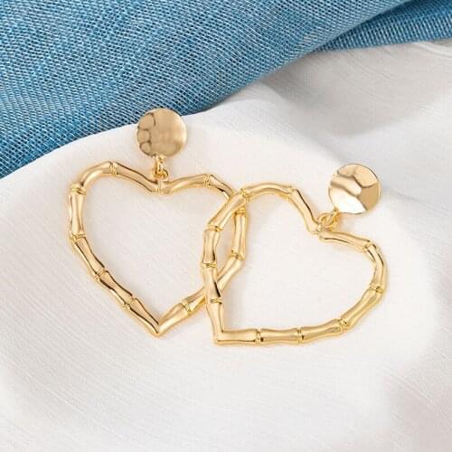 Korean Big Lovr Heart Earrings For Women Geometric Design Hanging Drop Earrings Gold Color Kshmir Party Earrings Metal Jewelry