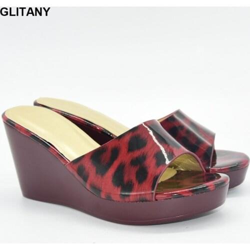 Latest Design Women Shoes High Heel Ladies Dress Shoes Patent Leather Italian Women Pumps 2021 Fashion Women Party Pump Heels