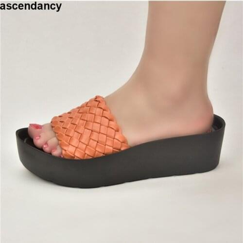 New Arrival Italian Women Wedding Shoes 2021 Fashion Women Plus Size Women Shoes 43 Low Heel Slip on African Party Pumps