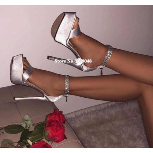 2020 Bling Bling Crystal Studded Paltform Woman Sandals Ultra High Heels Stiletto Catwalk Pumps Back Zipper Woman Sliver Shoes