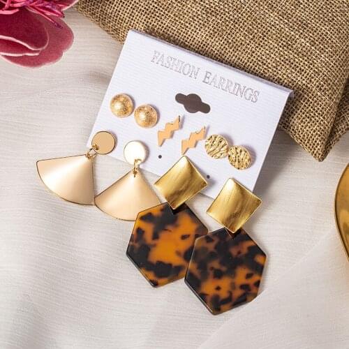New Fashion Women Earrings Metal Drop Earrings For Women New Bohemian 2021 Geometric Small Round Gold Earrings Punk Jewelry