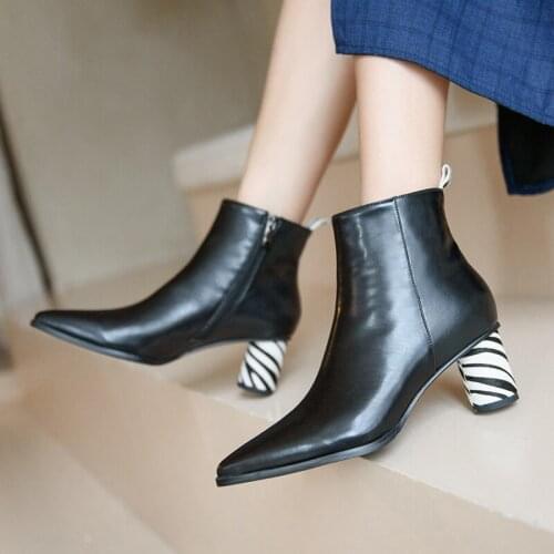 QZYERAI New winter Genuine leather Women boots ankle Short boots Chelsea Female boots cowhide warm Women shoes