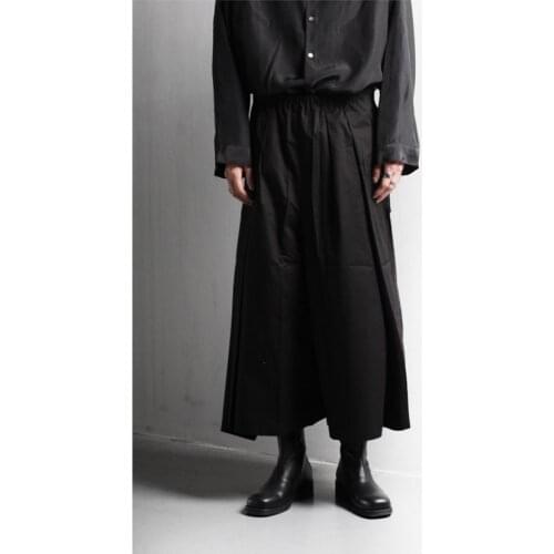 Mr. self made super fat, loose and irregular hairdressers skirt and wide leg casual pants