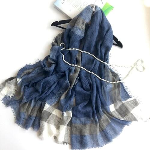2019 New Winter Cotton scarf fashion lady plaid scarves for Women shawls pashmina bubble hijab scarf bandana men scarf