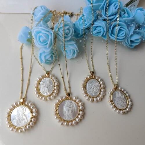 5pcs/set)Mixed as Picture!! Natural Baby Cupid & Guadalupe &Grace Mother Pearl Necklace Freshwater Pearl Lady Necklace for Gift