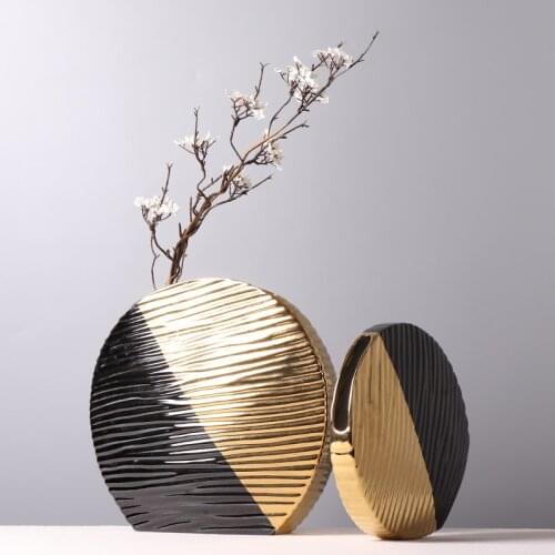Creative Black Gold Oblate Ceramic Vase Flower Arrangement Decoration Irregular Stripes Hydroponic Flower Vase Home Decoration