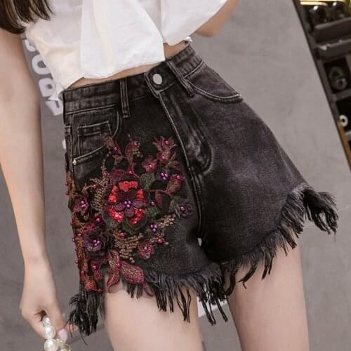 Sexy 2020 Summer Fashion Hole Women High Waist Wide Leg Tassel Embroidery Flower Black Denim Shorts Womens Pearls Jeans Shorts