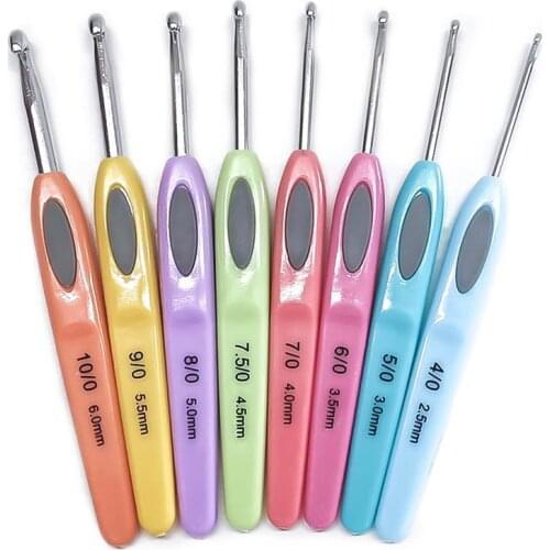 8pcs Colorful Soft Plastic Handle Alumina Crochet Hooks Knitting Needles Set 2.5-6mm Crochet for Weave Sewing Needles Tool