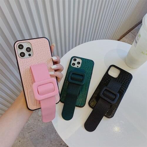 Luxury PU Leather Crocodile Pattern Wrist Strap Holder Phone Case For IPhone 12 11 Pro Xs Max X Xr 6 6S 7 8 Plus Se2 Back Cover