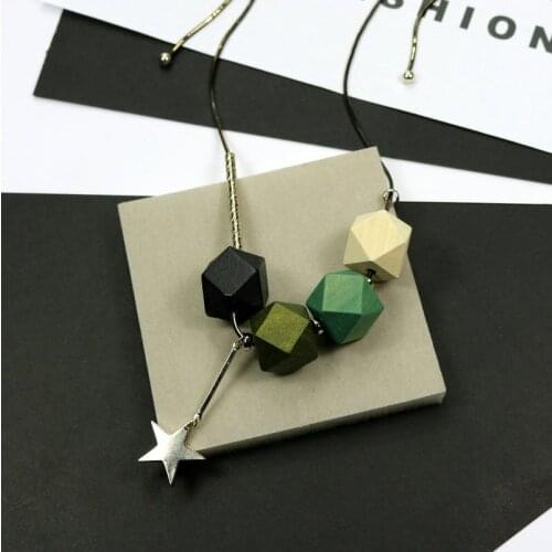 New Woman Star Pendant Geometric Wood Beads Designer Necklace Green / Blue Color Elegant Fashion Jewelry Long Sweater Chain