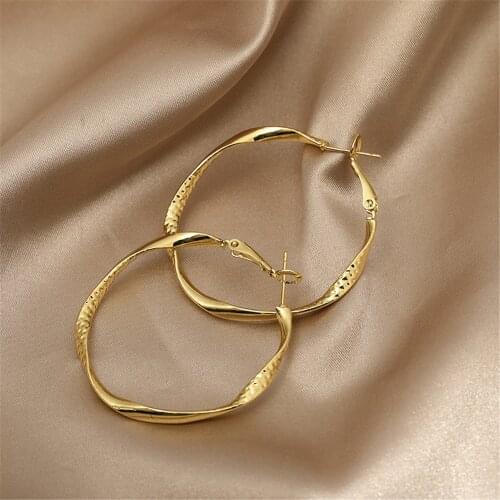 Women Fashion Circle Earring Contracted Temperament Geometry Earring Ornaments