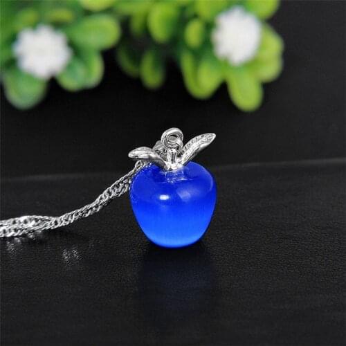 Fashion Small Crystal Apple Chokers Necklace For Women Girls Elegant Silver Chain Fruit Pendant Statement Opal Chocker Jewelry