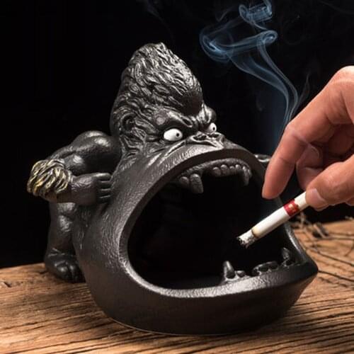 Creative Ceramic Gorilla Ashtray Cartoon Cute Animal Living Room Office Decor Large-capacity Anti-ash Car Ashtray Birthday Gift