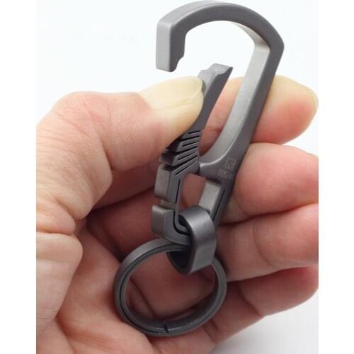 Titanium Key chain Luxury Car Key Ring Hanging Buckle Lightness Key Holder Bottle Opener for Man Male Creativity Gift Wholesale