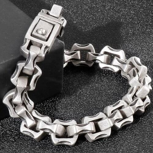 Mens Stainless Steel Box Link Chain Mens Bracelets 8.26 Inches Vintage Old Silver Color Metal Mens Jewellery Wholesale Items