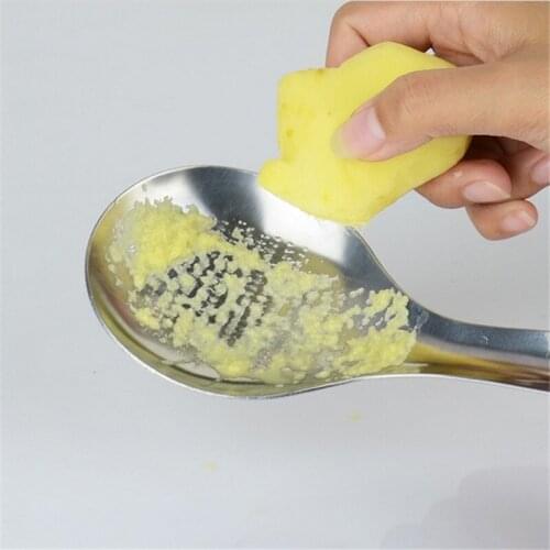 Stainless Steel Spoon Shape Lemon Zester Ginger Grater Wasabi Garlic Grinding Kitchen Tools Cheese Grater Mixing Spoon PC878074