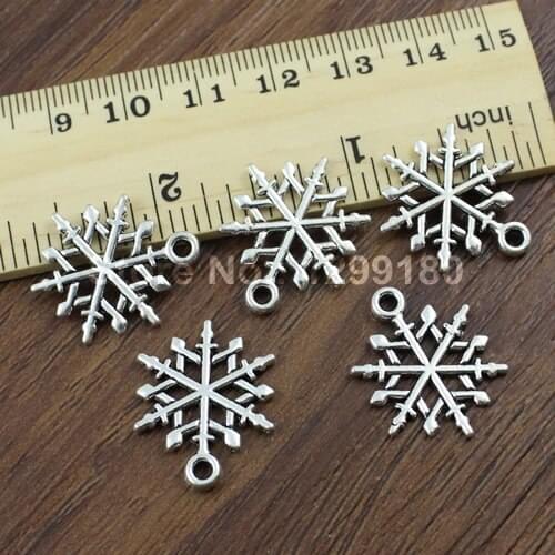 100pcs/lot Metal Zinc Alloy Silver Tone Christmas Snowflake Charm Pendant For Jewelry Making DIY Accessories 18x23mm (K00793)