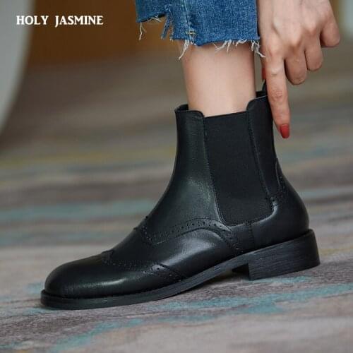 Real Leather Chelsea Boots Retro Carved Women Boots Round Toe Ankle Boots British Style Short Boots Women Shoes 2021 Autumn New
