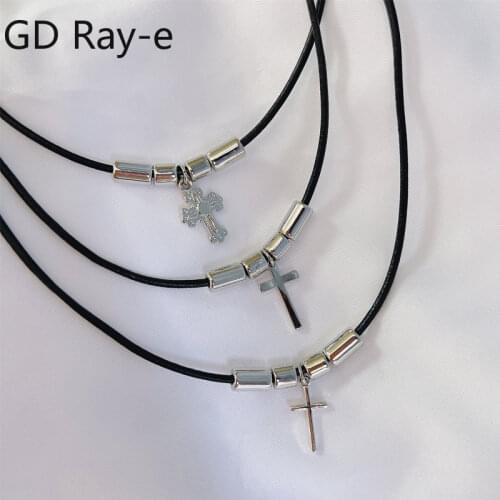 Fashion Retro Cross Choker Necklace Womens Love Heart Black Rope Leather Rope Chain Students Short Butterfly Neck Ornament G12