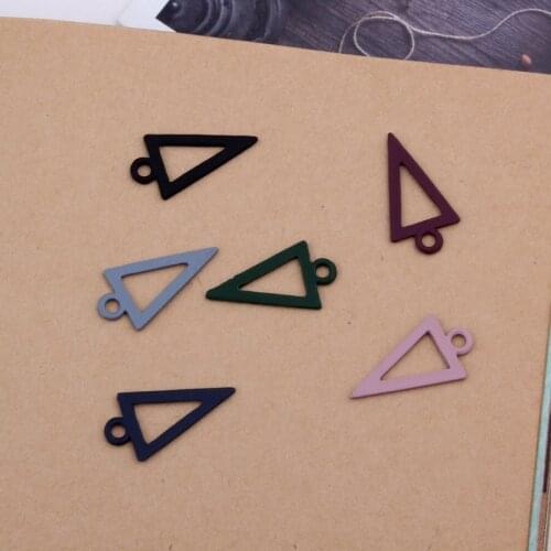 Free Shipping 10pcs 20*13MM Rubber Enamel Alloy Hollow Out Triangles Floating Pendant Charms Fashion Ornament Accessories