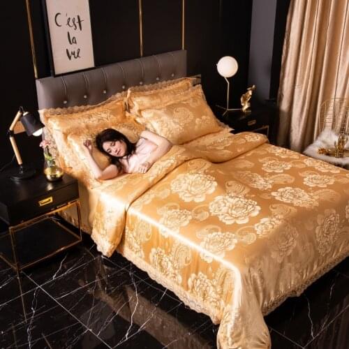 Luxury Satin Jacquard Bedding Set 3 or 4pcs Lace Bedding Set Quilt Cover+Pillowcases+Bed sheet 150/200/220 size