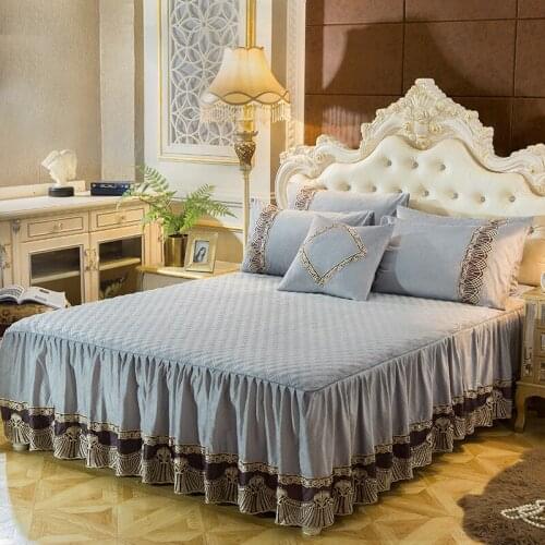 2019 NEW Thicker Warm Crystal velvet luxury Bedspread Fitted Sheet Pillowcases Cotton 2/3pcs Solid Princess Lace Bedding