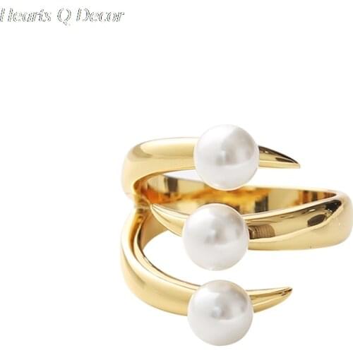 Hearts Q Decor Wedding Rings