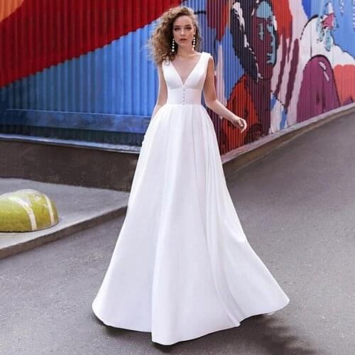 Simple Boho Wedding Dress A Line V Neck Satin Beach Bridal Dress Garden vintage Wedding Gowns vestidos de novia