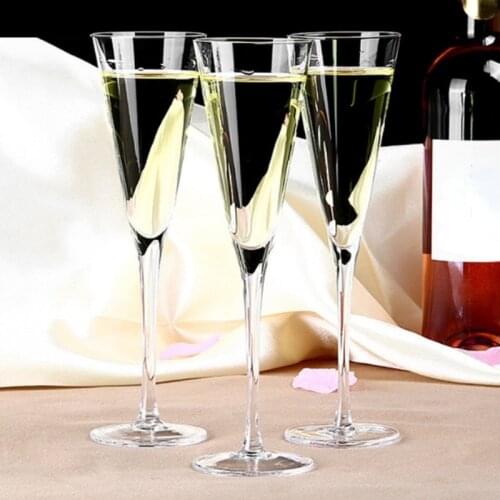 150ML Cocktail Glass Lead-free Champagne Glass V-type Goblet Martini Glass Sparkling Wine Glass Bar Family Drinking