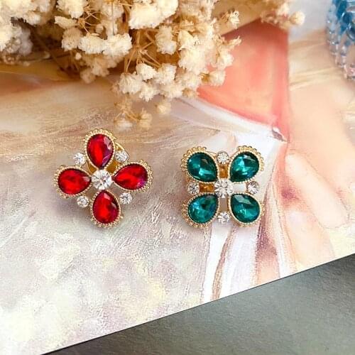 Elegant crystal cross the niche web celebrity wardrobe malfunction prevention brooch pin cufflinks accessories