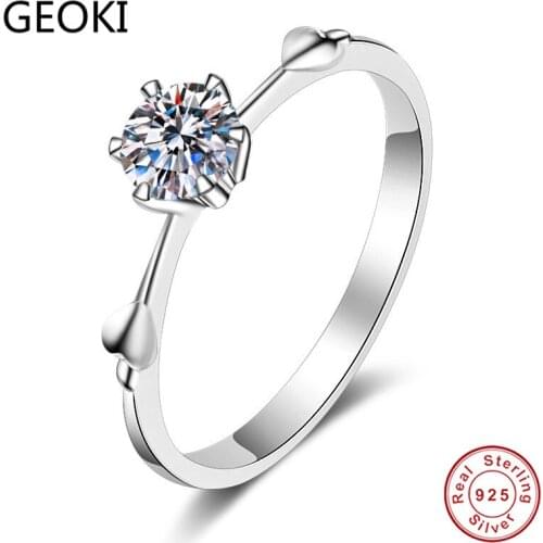 Geoki Passed Diamond Test 0.5 CT Perfect Cut D Color VVS1 Moissanite Ring 925 Sterling Silver Round Diamond Ring Luxury Jewelry