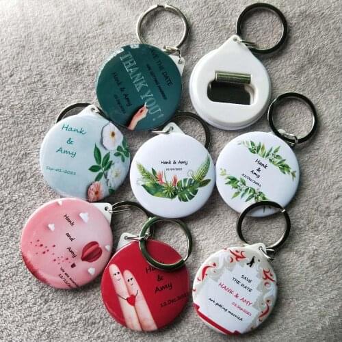 50pcs custom Personalized name date Bottle Opener keychain Wedding Gifts For Guests Wedding Souvenirs Wedding Favors And Gifts