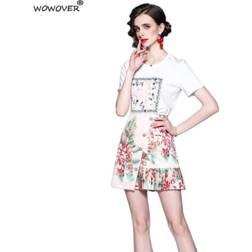 Womens Summer Dress Suit 2021 Runway Fashion Short Sleeve Floral Print TShirt Top with Pleat Skirt 2 Piece Sets Casual Outfit