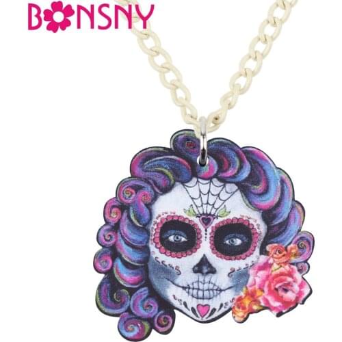 Bonsny Acrylic Halloween Medusa Skeleton Skull Necklace Pendant Chain Choker Fashion Novelty Jewelry Charms For Women Girls Bulk