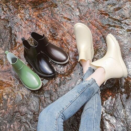 Fashion Jelly Rain Boots Women New Outer Wear Water Shoes Non-slip Comfortable Rubber Shoes Short Tube Rain Boots Kitchen Shoes