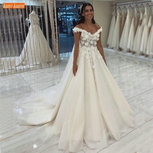 Sexy Boho Wedding Dresses Off Shoulder Lace Appliqued 3D Flowers Custom Made Bridal Gowns Long Tulle Beach 2020 Robe De Mariee