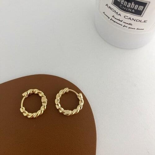 ALLNEWME Minimalist Gold Color Twist Rope Round Metallic Hoop Earrings for Women Ladies Oorbellen Unique Design Accessories