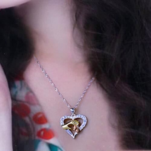 Hand In Hand Pendant Necklace Gift For Mom Daughter Sister Grandmother Friends Jewelry Gift Box Wholesale