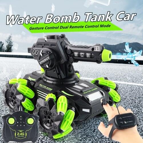1:18 RC Tank 2.4G 4WD Can Fire Water Bombs Drift Horizontal Movement Rotating Remote Control tank toys for kids children