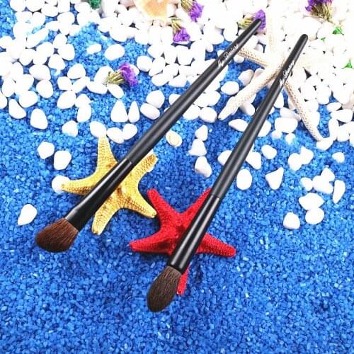 2 Pcs Eyeshadow Brush Wood Handle Horse Hair Angled Tapered Eye Shadow Blending Makeup Brush