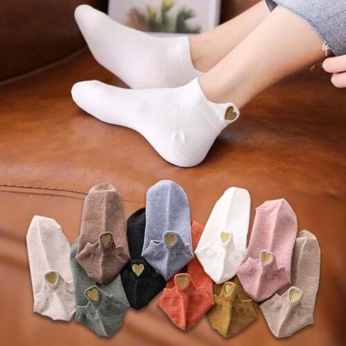 SALE! 4 Pairs New Heart Socks Women Cotton Ankle Short Cute Kawaii Low Tube Fashion Black White Love Pattern Embroidery Socks