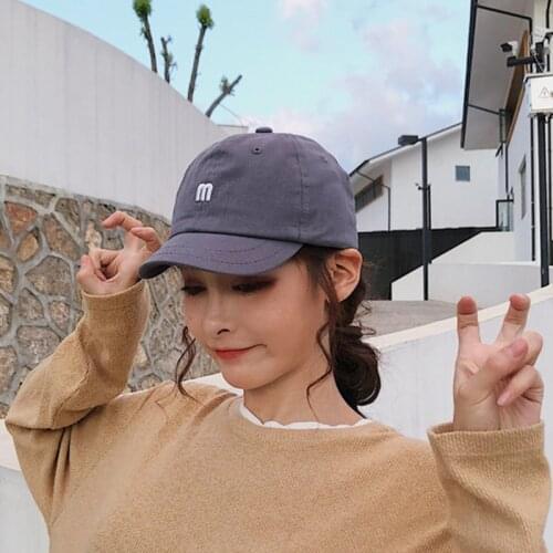2021 Short Brim Mens Baseball Cap Cute Girl Candy Color Hip hop M Embroidery Cotton Popular Summer Women‘s Hat Sun Hat