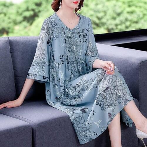 Summer 2021 Casual Women Ruffled V Neck Floral Printed Pattern A Line Dress , 3/4 Flare Sleeve Long Dresses for Woman Clothes