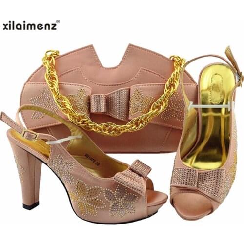 Fashion 2019 Special Design Rhinestone Woman Shoes And Matching Bag Set Nigerian Style Pumps Shoes And Bag Set For Party Weddi