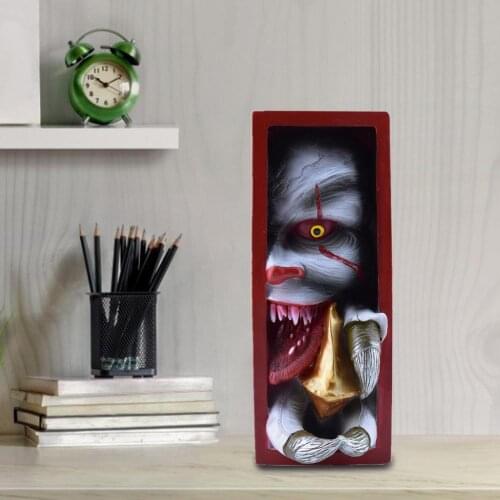 Resin Sculpture Peeping On The Bookshelf Monster Figurine Ornaments On The Bookshelf Personalized Bookends Horror Halloween Deco