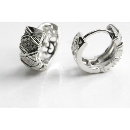Korean Version Simple Hollow Earrings for Men and Women Trendy Silver Color Jewelry Daily Match with Festival Souvenirs