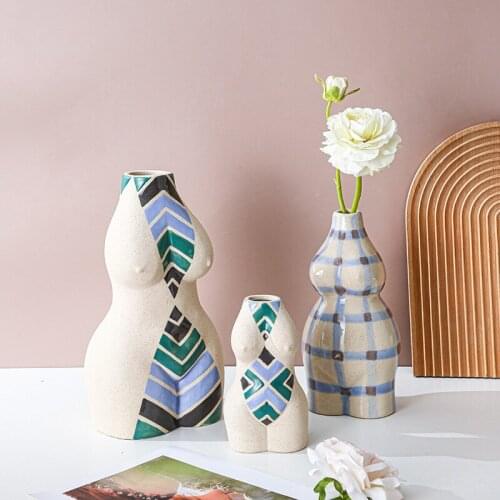 Nordic Creative Human Body Art Sculpture Ceramic Dried Flowers Vases Home Decoration Accessories Flower Arrangement Ornaments