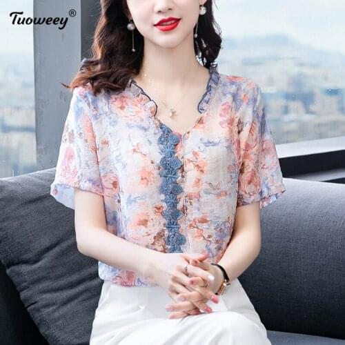 Fashion Women Summer Style Chiffon floral Blouses Women Casual short Sleeve V NECK Plus Size Loose Shirt Elegant Women Tops