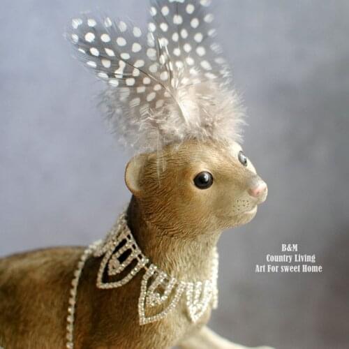 European Vintage Style Victoria Style Otter Home Resin Animal Decorations Garden Ornaments