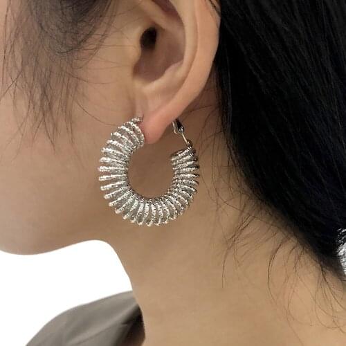 2021 New ZA Golden Spiral C Shape Earrings For Women Fashion Vitnage Punk Jewelry Femme Indian Statement Drop Earring Girls
